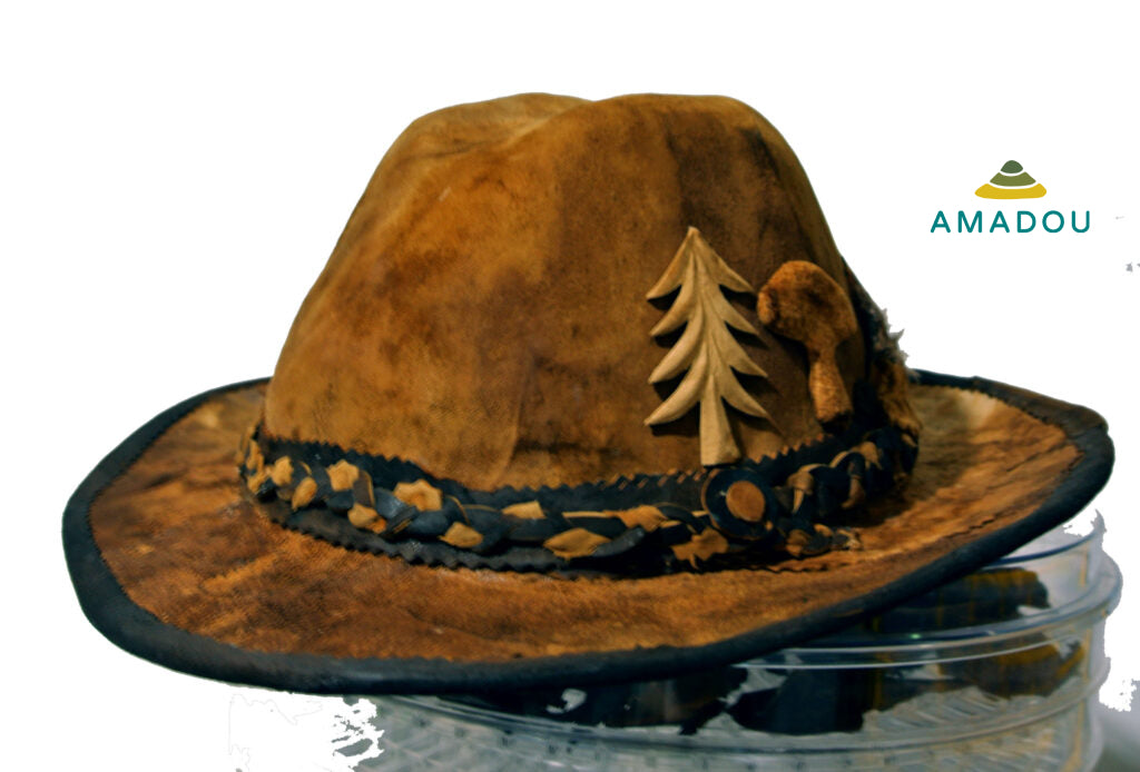 The forager hat / amadou legacy hat